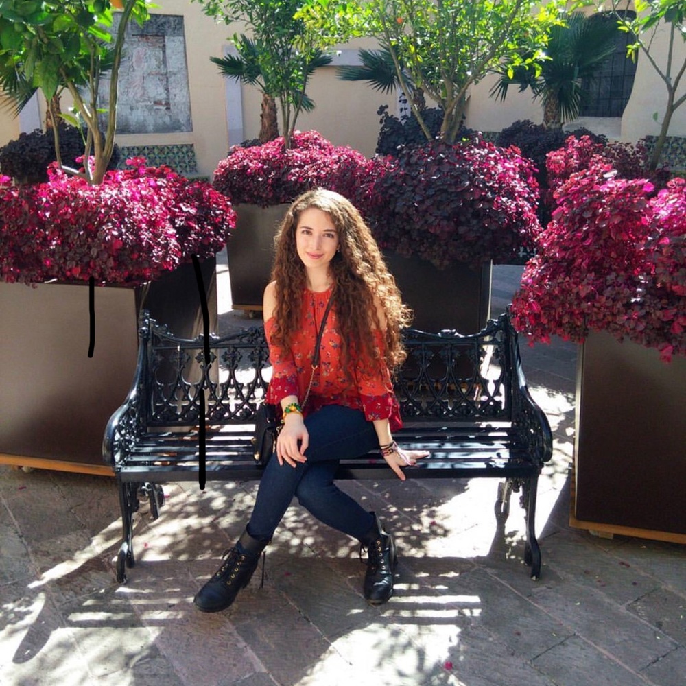 Peach and maroon flower print hollister top